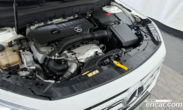 Mercedes-Benz GLB-Class 2021 2.0 автомат (гидро), миниатюра 6 Mercedes-Benz GLB-Class 2021 2.0 автомат (гидро), миниатюра 6