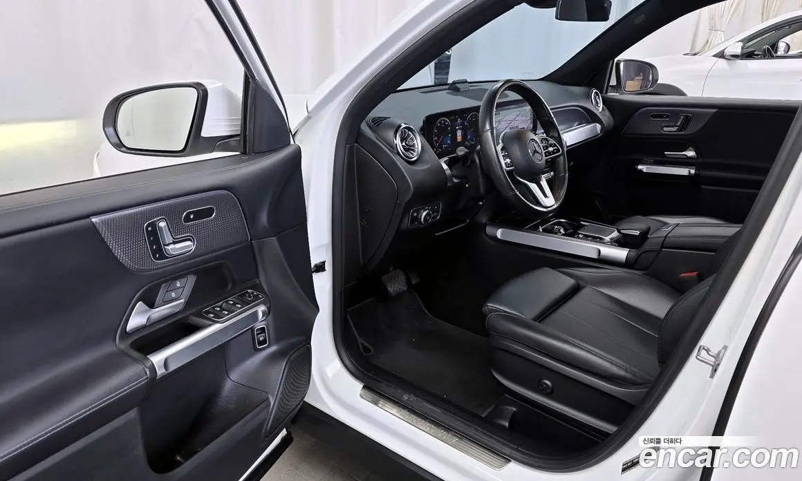 Mercedes-Benz GLB-Class 2021 2.0 автомат (гидро), фото 10 Mercedes-Benz GLB-Class 2021 2.0 автомат (гидро), фото 10