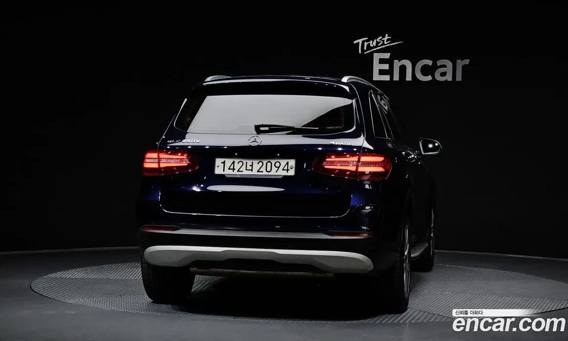 Mercedes-Benz GLC-Class 2018 2.0 автомат (гидро), фото 4 Mercedes-Benz GLC-Class 2018 2.0 автомат (гидро), фото 4