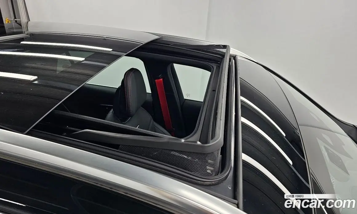 Mercedes-Benz GLC-Class 2025 2.0 автомат (гидро), фото 12