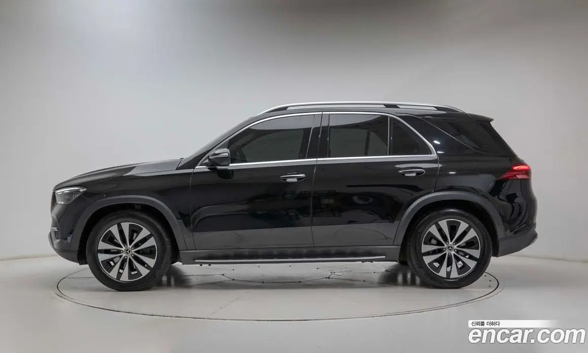 Mercedes-Benz GLE-Class 2024 2.0 автомат (гидро), фото 8 Mercedes-Benz GLE-Class 2024 2.0 автомат (гидро), фото 8