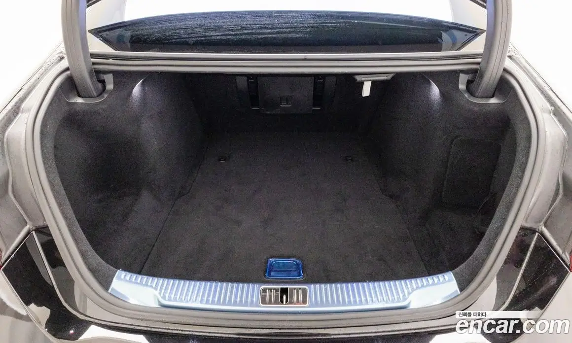 Mercedes-Benz S-Class 2023 6.0 автомат (гидро), фото 11