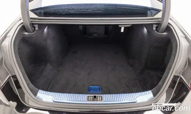 Mercedes-Benz S-Class 2023 6.0 автомат (гидро), миниатюра 11
