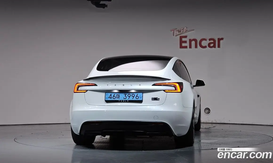 Tesla Model 3 2026 0.2 автомат (гидро), фото 3 Tesla Model 3 2026 0.2 автомат (гидро), фото 3