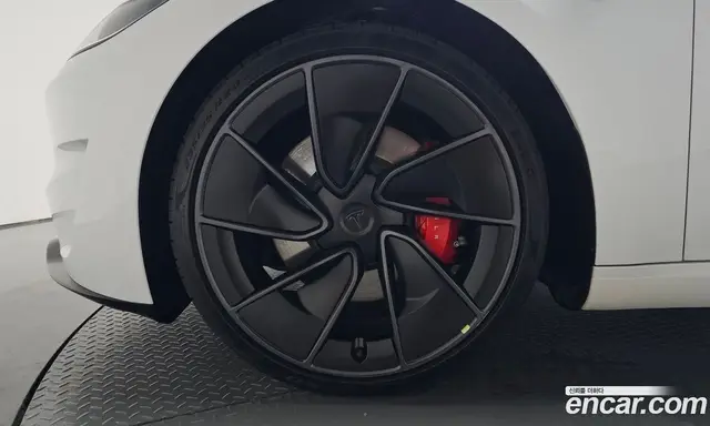 Tesla Model 3 2026 0.2 автомат (гидро), миниатюра 4 Tesla Model 3 2026 0.2 автомат (гидро), миниатюра 4