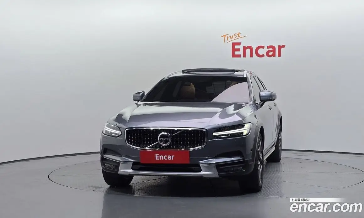 Volvo V90 2019 2.0 автомат (гидро), фото 3 Volvo V90 2019 2.0 автомат (гидро), фото 3