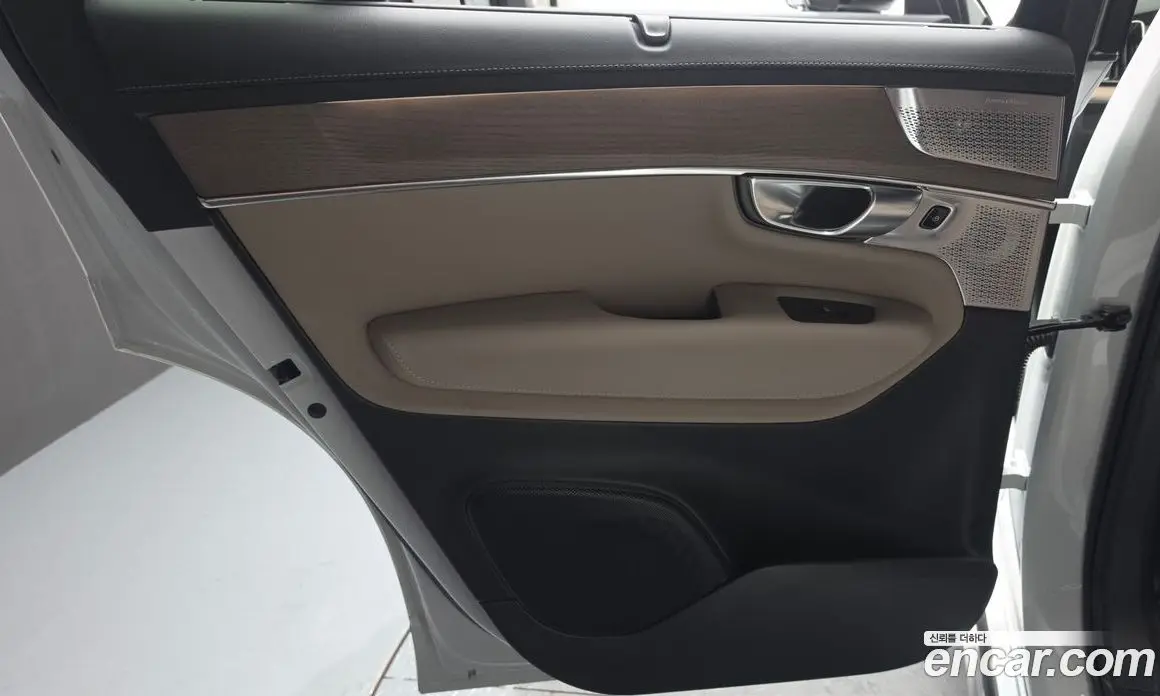 Volvo XC90 2025 2.0 автомат (гидро), фото 15 Volvo XC90 2025 2.0 автомат (гидро), фото 15