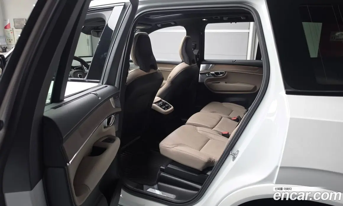 Volvo XC90 2025 2.0 автомат (гидро), фото 17 Volvo XC90 2025 2.0 автомат (гидро), фото 17