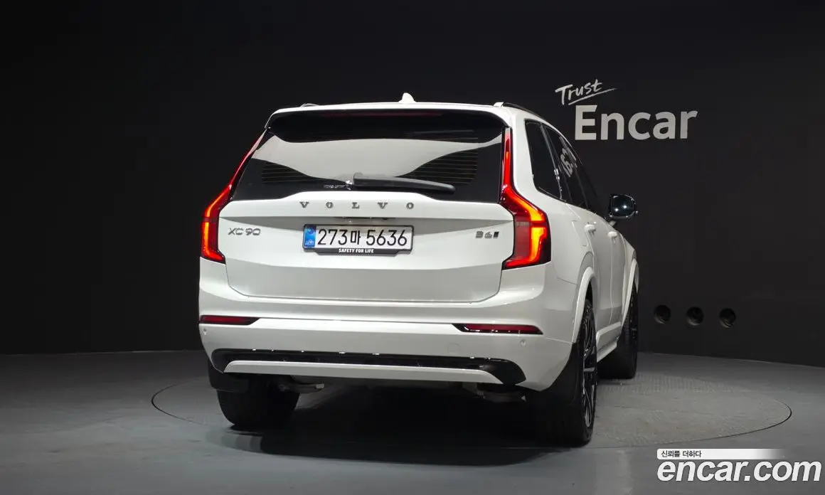 Volvo XC90 2025 2.0 автомат (гидро), фото 4 Volvo XC90 2025 2.0 автомат (гидро), фото 4