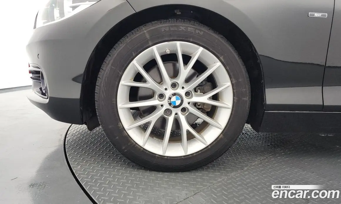 BMW 1 серия 2015 2.0 автомат (гидро), фото 5