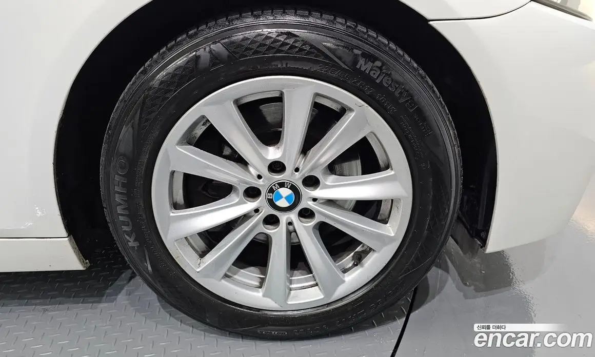 BMW 5 серия 2010 3.0 автомат (гидро), фото 5