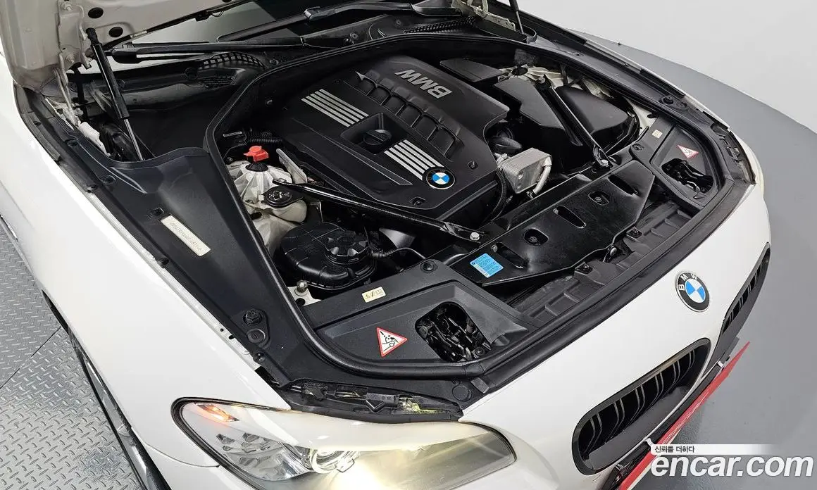 BMW 5 серия 2010 3.0 автомат (гидро), фото 6