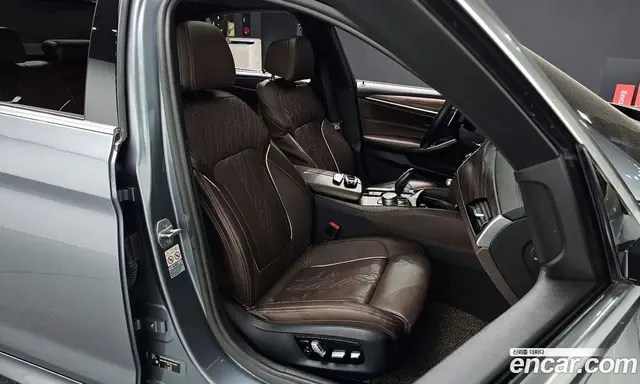 BMW 5 серия 2018 2.0 автомат (гидро), миниатюра 12