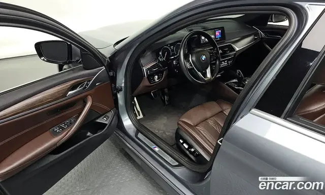 BMW 5 серия 2018 2.0 автомат (гидро), миниатюра 10