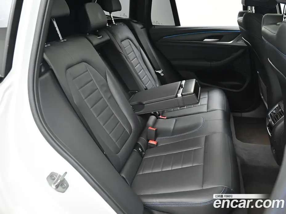 BMW iX3 2023 0.2 автомат (гидро), фото 12