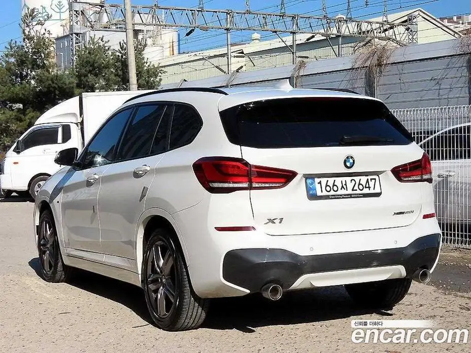 BMW X1 2021 2.0 автомат (гидро), фото 3