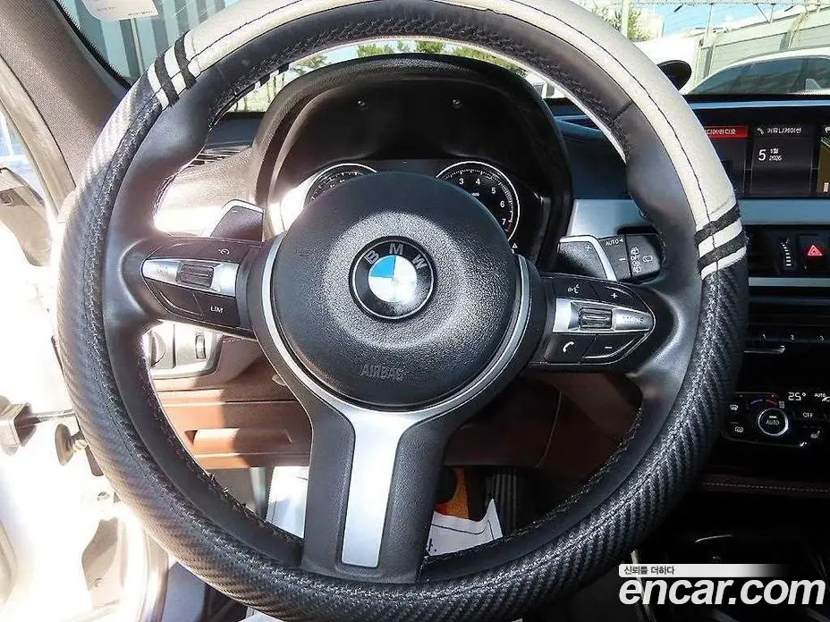 BMW X1 2021 2.0 автомат (гидро), фото 8