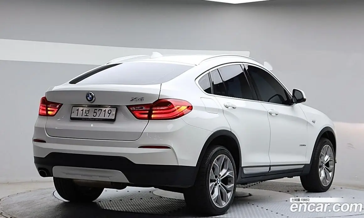 BMW X4 2015 2.0 автомат (гидро), фото 4