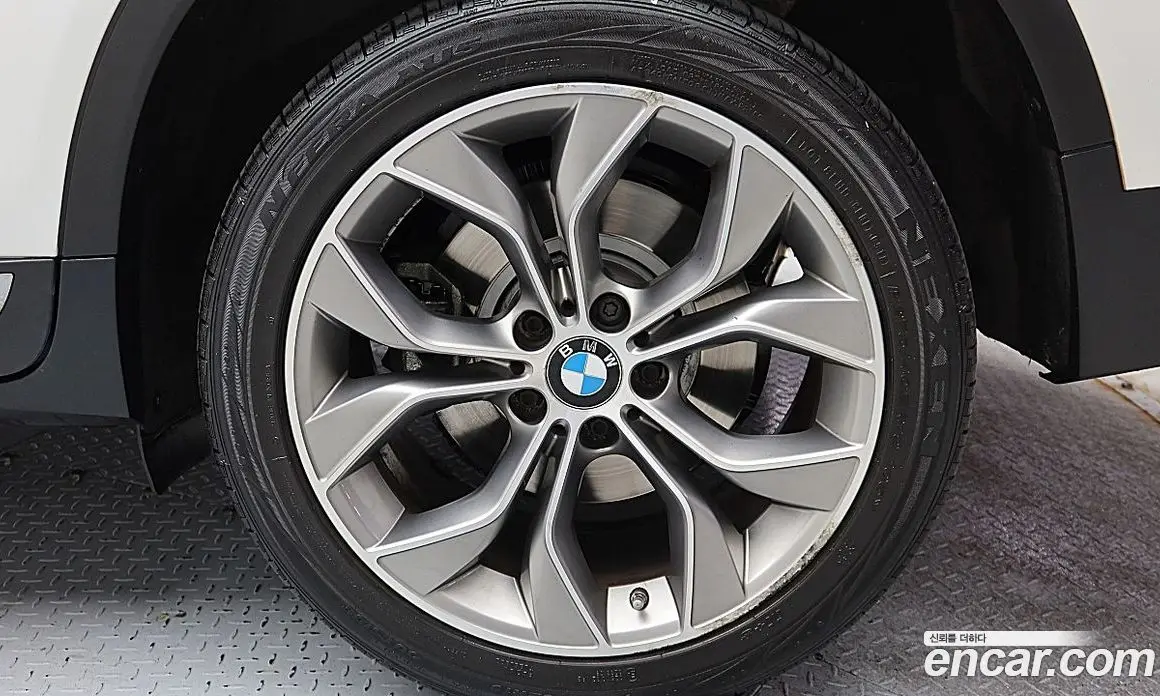 BMW X4 2015 2.0 автомат (гидро), фото 6