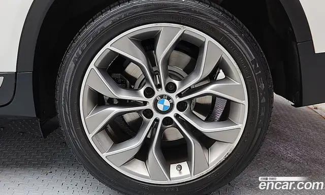 BMW X4 2015 2.0 автомат (гидро), миниатюра 6