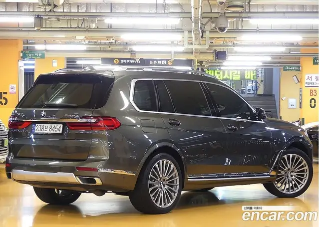 BMW X7 2022 3.0 автомат (гидро), миниатюра 2