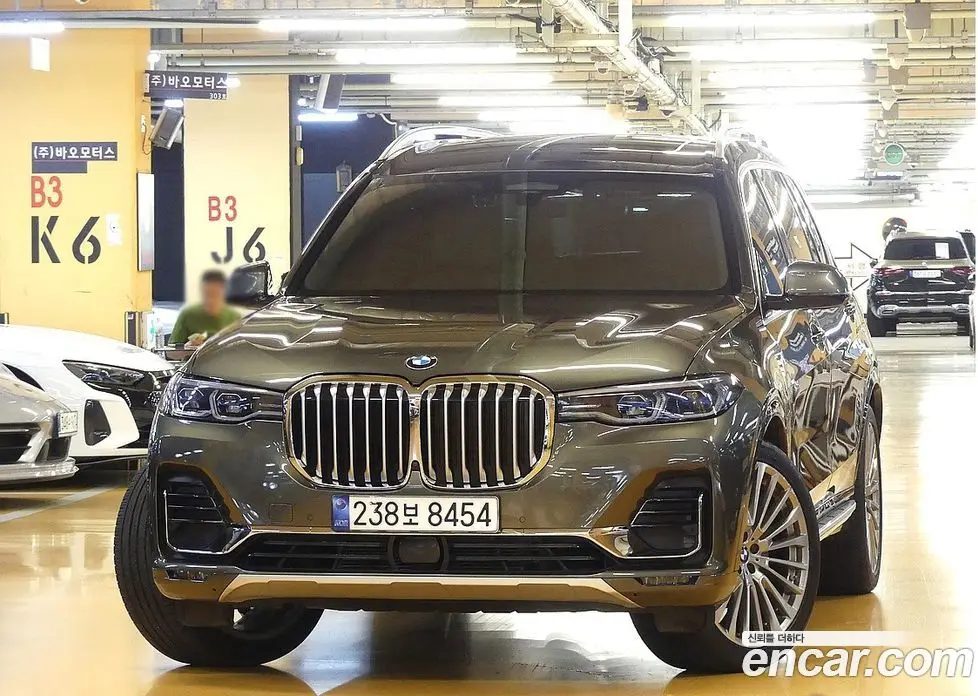 BMW X7 2022 3.0 автомат (гидро), фото 3