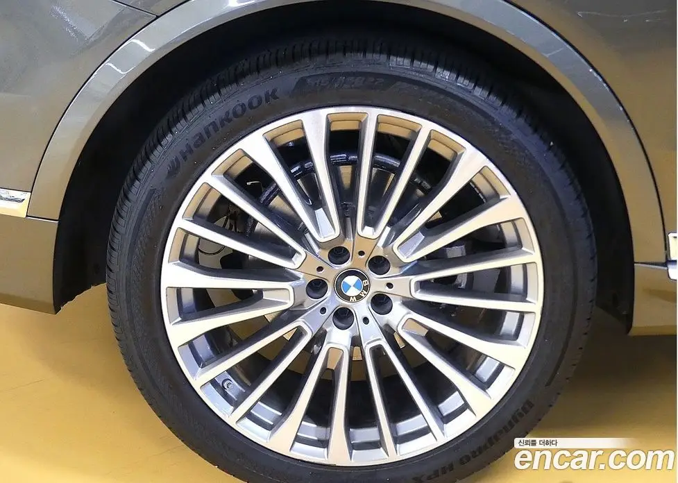 BMW X7 2022 3.0 автомат (гидро), фото 5