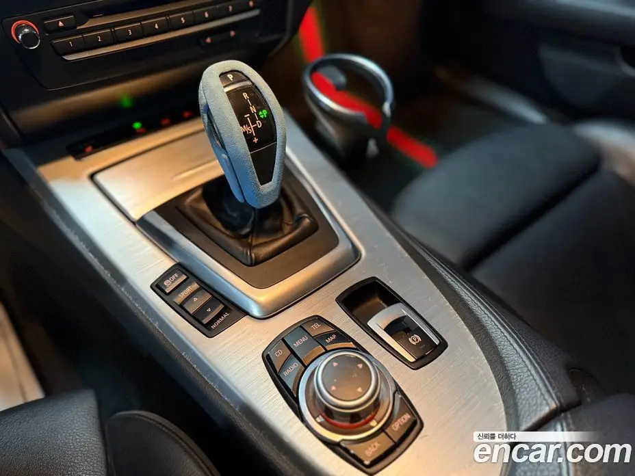 BMW Z4 2010 3.0 автомат (гидро), фото 13