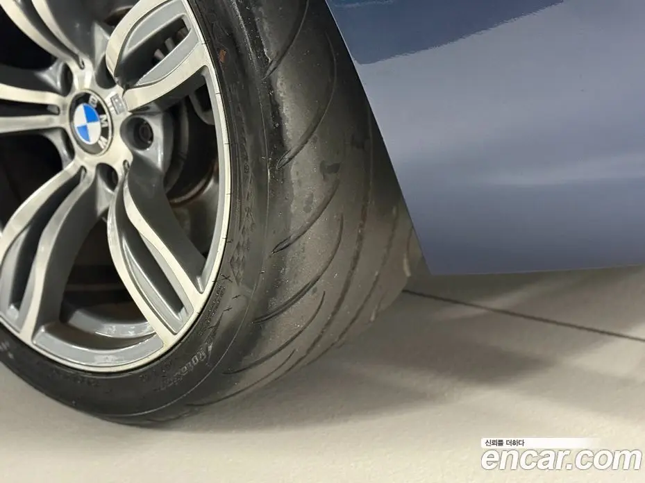 BMW Z4 2010 3.0 автомат (гидро), фото 17