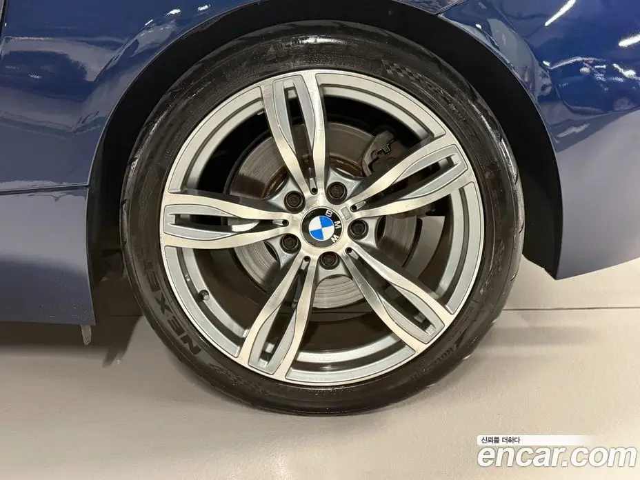 BMW Z4 2010 3.0 автомат (гидро), фото 18