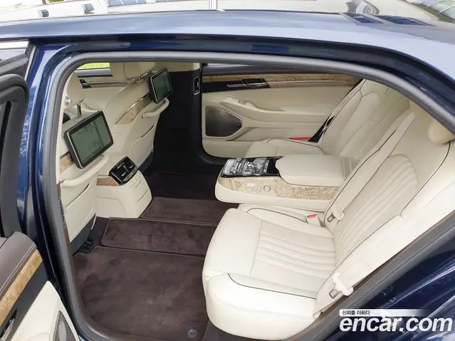 Genesis EQ900, 2017, 153 560 км