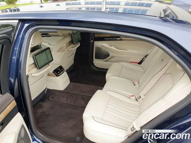 Genesis EQ900 2017 5.0 автомат (гидро), миниатюра 2