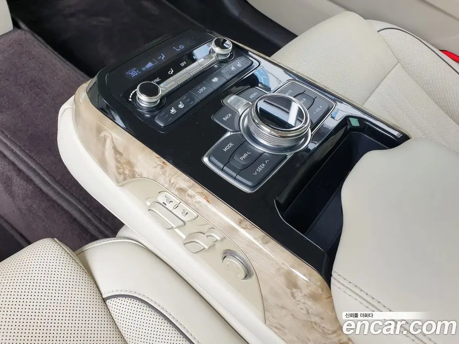 Genesis EQ900 2017 5.0 автомат (гидро), фото 19