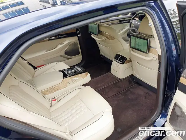 Genesis EQ900 2017 5.0 автомат (гидро), миниатюра 3