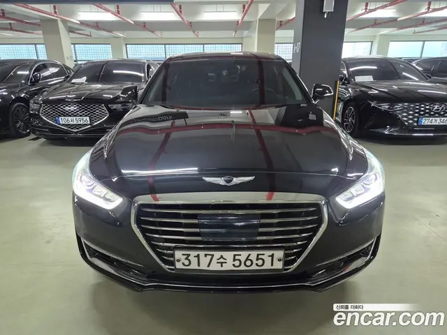 Genesis EQ900, 2018, 130 500 км
