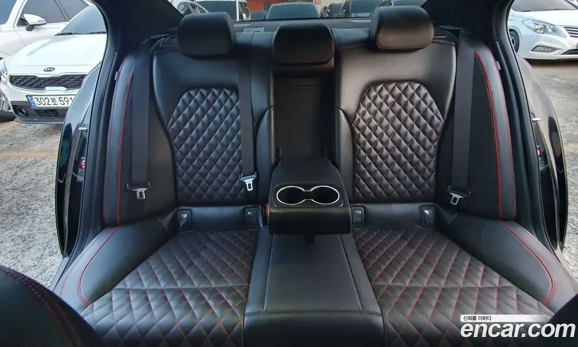 Genesis G70 2019 2.0 автомат (гидро), фото 17