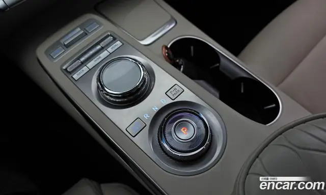 Genesis GV70 2022 2.5 автомат (гидро), миниатюра 12