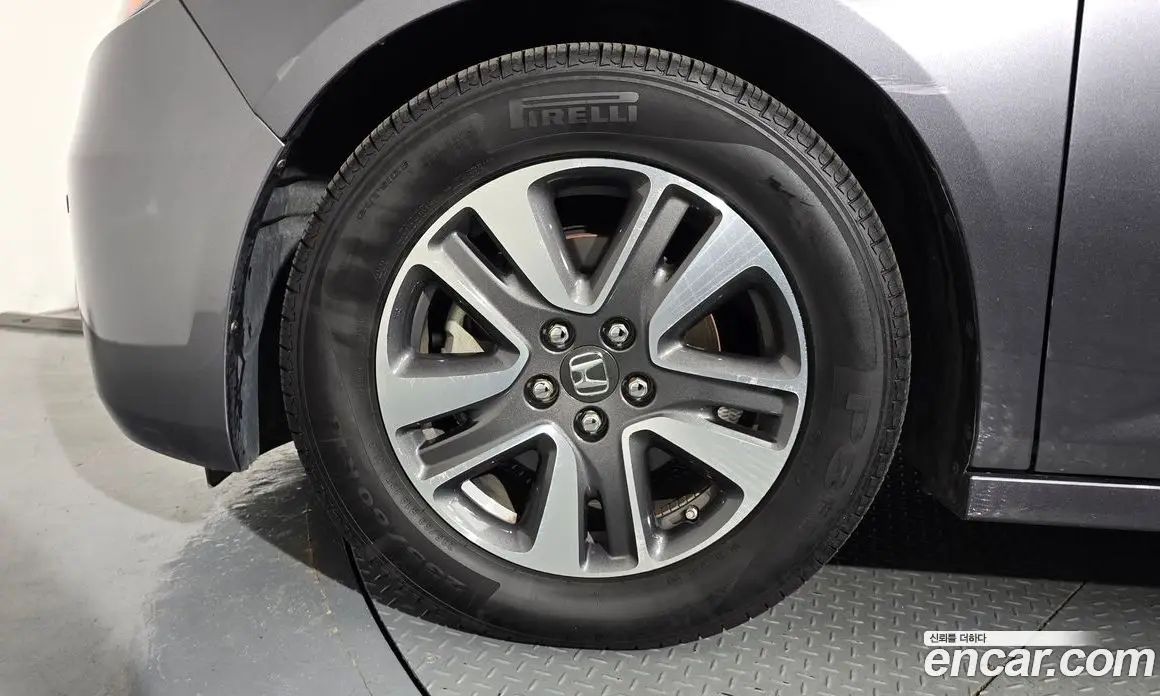 Honda Odyssey 2016 3.5 автомат (гидро), фото 5