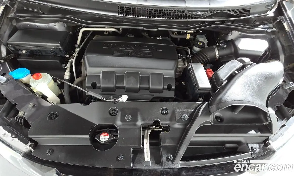 Honda Odyssey 2016 3.5 автомат (гидро), фото 6