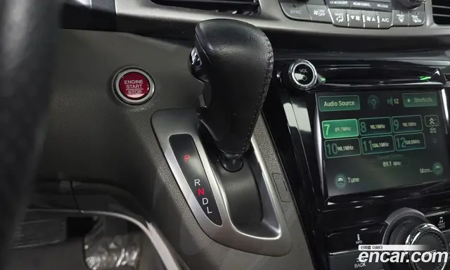 Honda Odyssey 2016 3.5 автомат (гидро), миниатюра 9