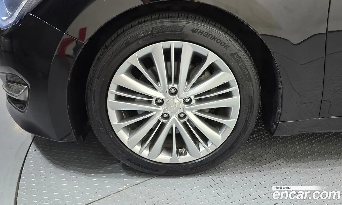 Hyundai Aslan 2015 3.0 автомат (гидро), фото 5