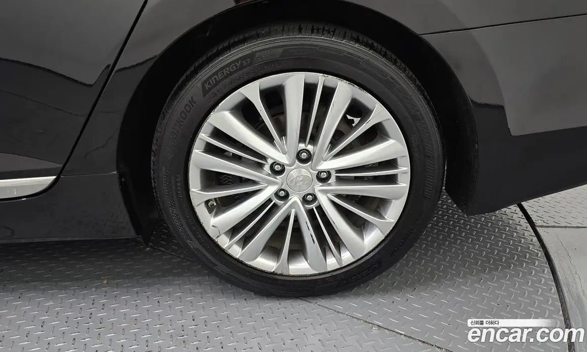 Hyundai Aslan 2015 3.0 автомат (гидро), фото 7