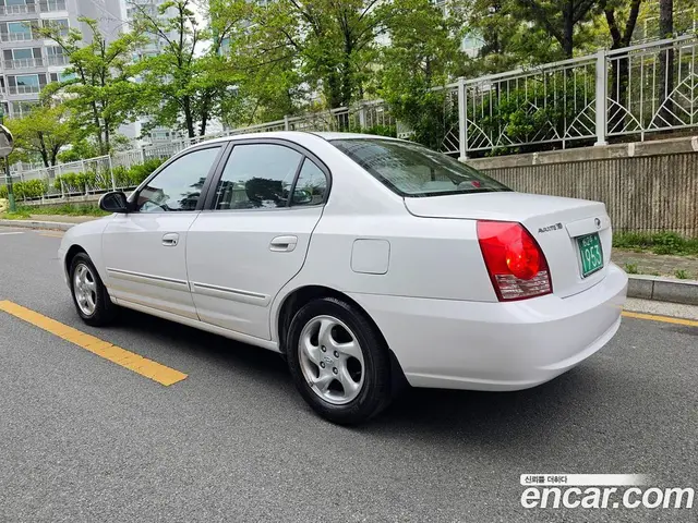 Hyundai Avante 2004 1.5 автомат (гидро), миниатюра 5