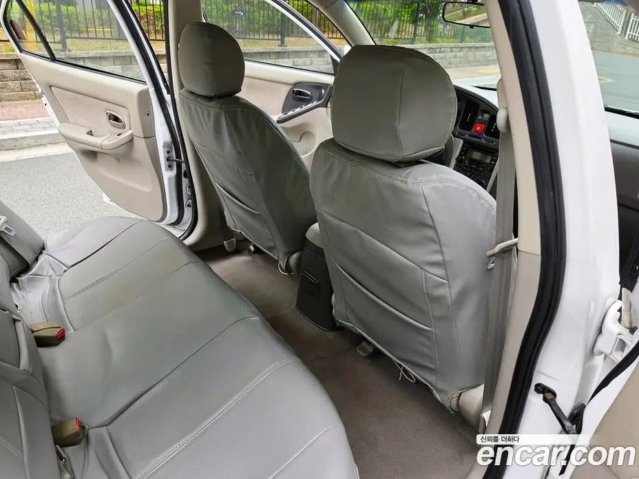 Hyundai Avante 2004 1.5 автомат (гидро), фото 10