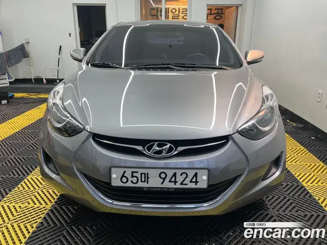 Hyundai Avante 2011 1.6 автомат (гидро), миниатюра 1 Hyundai Avante 2011 1.6 автомат (гидро), миниатюра 1