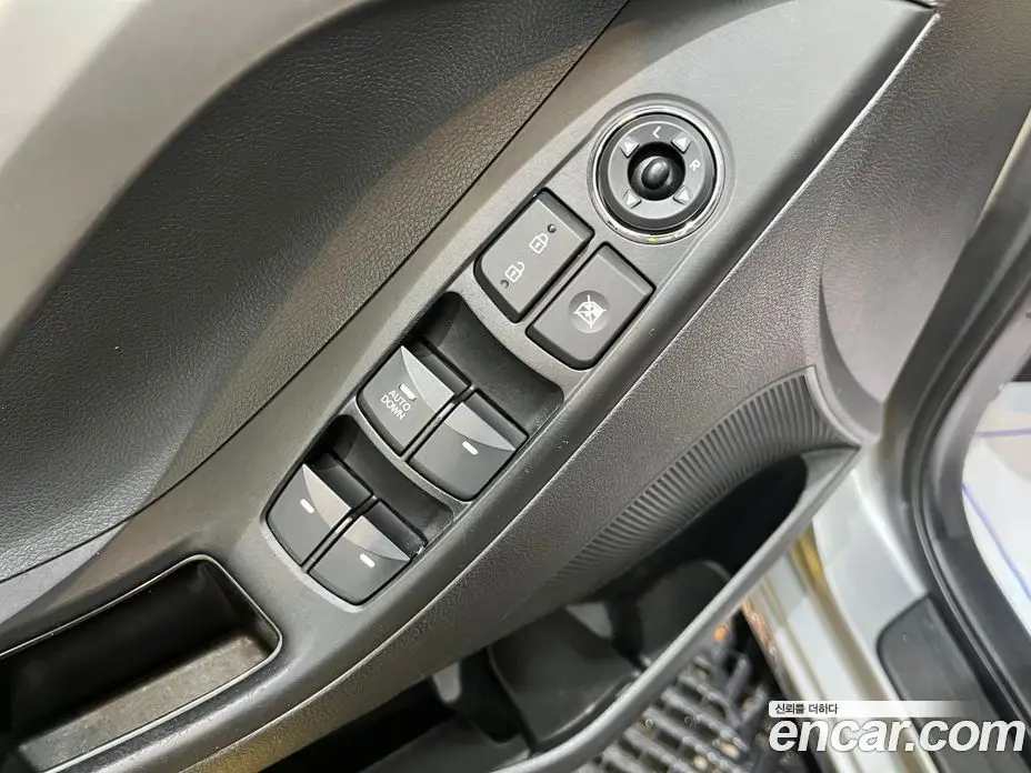Hyundai Avante 2011 1.6 автомат (гидро), фото 12 Hyundai Avante 2011 1.6 автомат (гидро), фото 12
