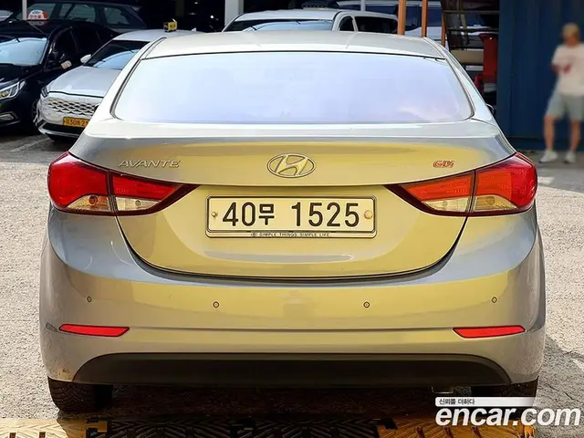 Hyundai Avante 2015 1.6 механика, миниатюра 3