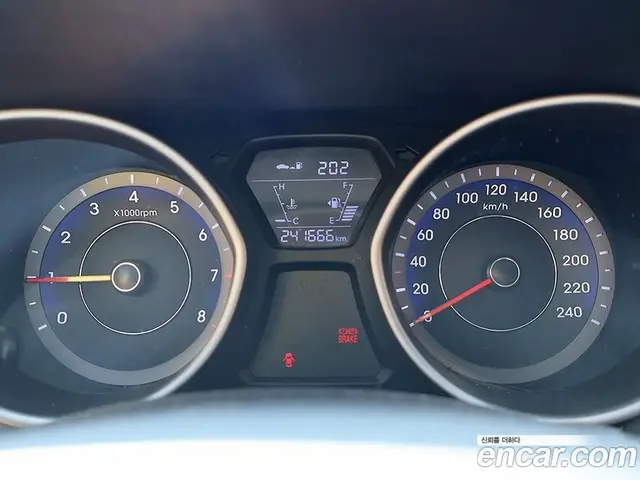 Hyundai Avante 2015 1.6 механика, миниатюра 6
