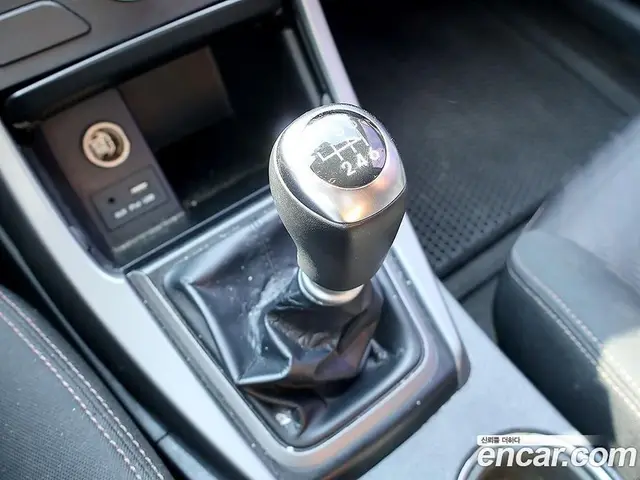 Hyundai Avante 2015 1.6 механика, миниатюра 7