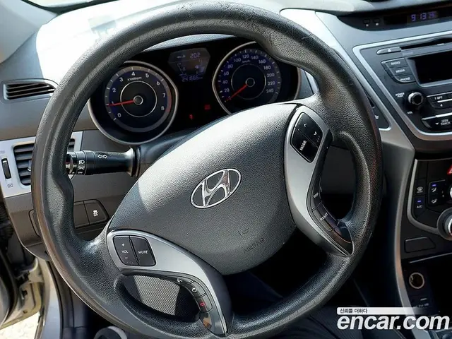 Hyundai Avante 2015 1.6 механика, миниатюра 8